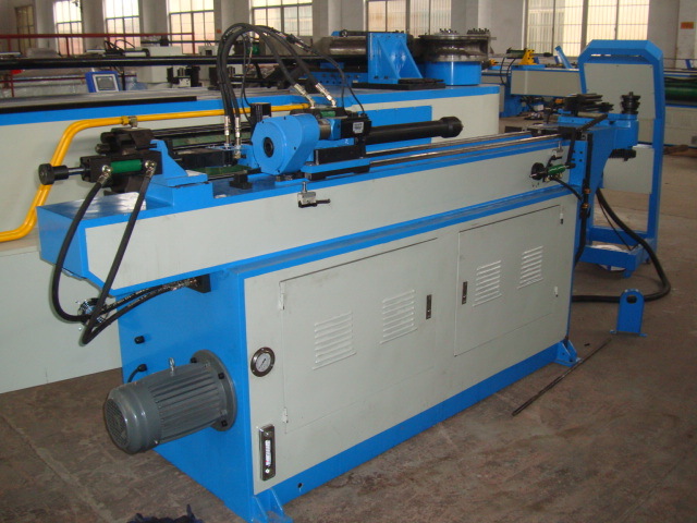 Wire Steel Pipe Bending Machine with Ce Certificate (GM-SB-18CNC)