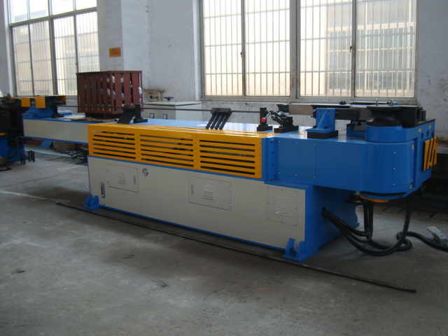 Hydraulic Control Pipe Bender Machinery (GM-SB-89NCB)