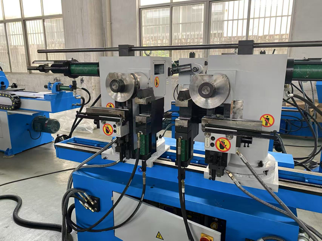 CNC auto double head bending machine 42B